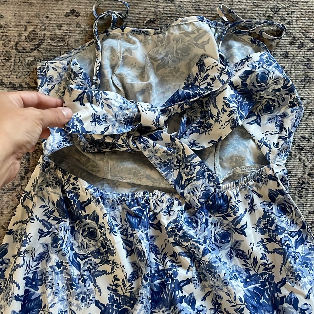 SHEIN Floral Mini Dress - Picture 6 of 7